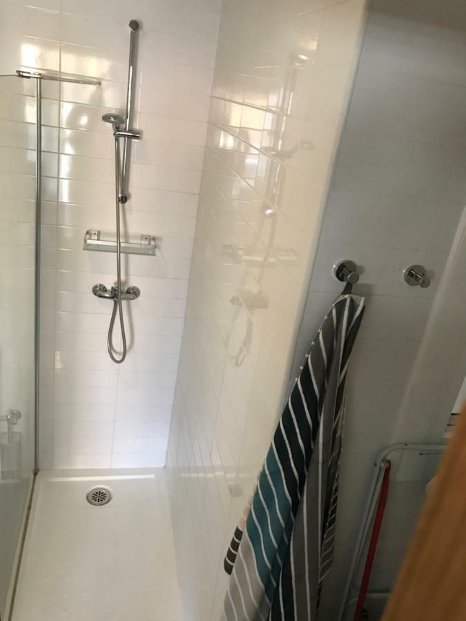 Sunny Flat In Sitges 30 Seconds To Beach, Balcony & Sea Views! ภายนอก รูปภาพ