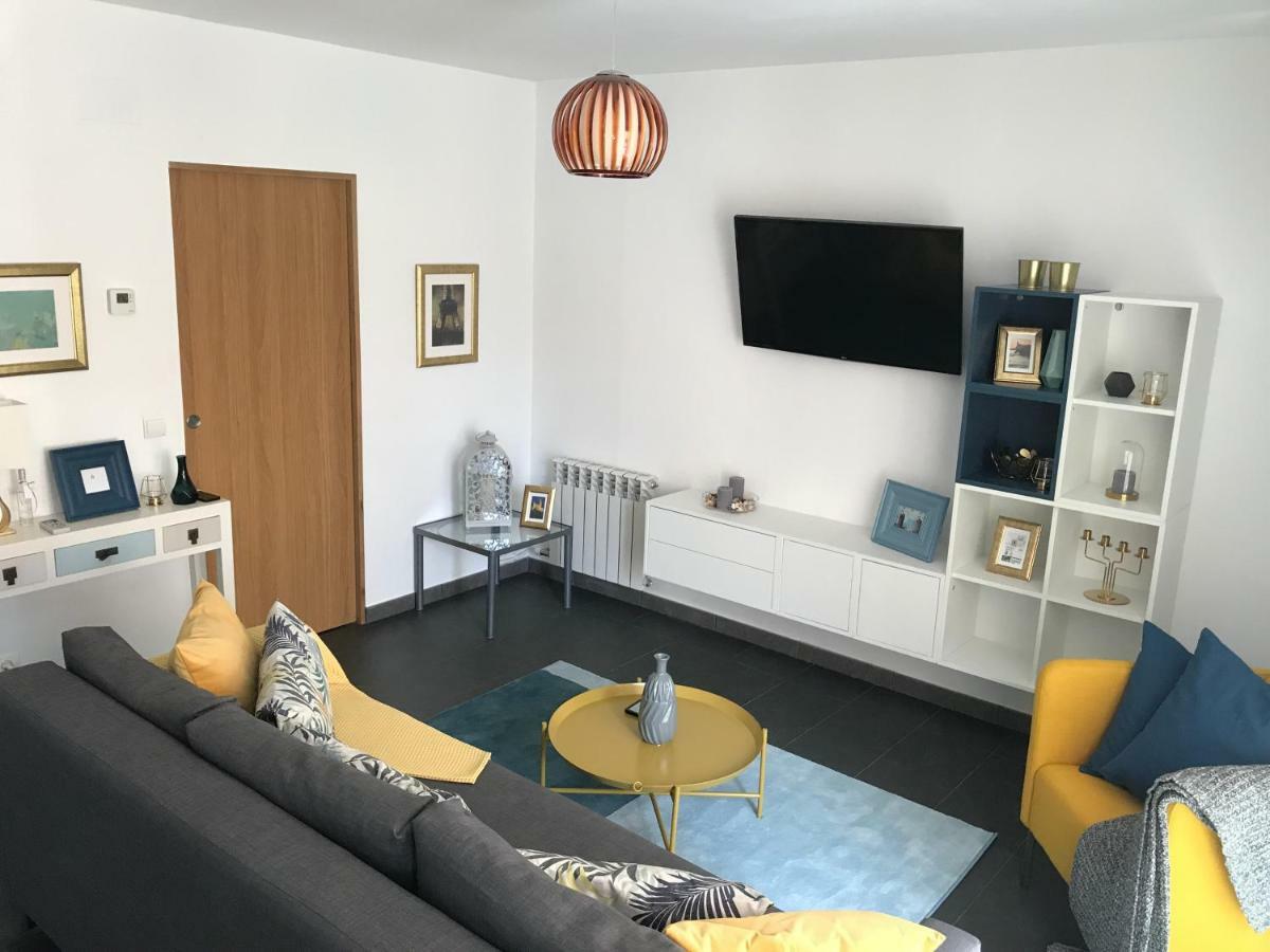 Sunny Flat In Sitges 30 Seconds To Beach, Balcony & Sea Views! ภายนอก รูปภาพ